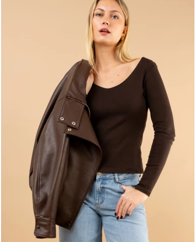 T-Shirt col v