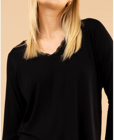T-Shirt col dentelle