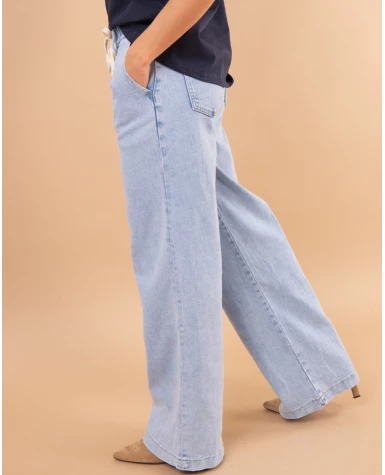 Jean bleu large lacet