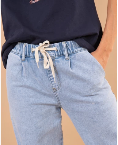 Jean bleu large lacet