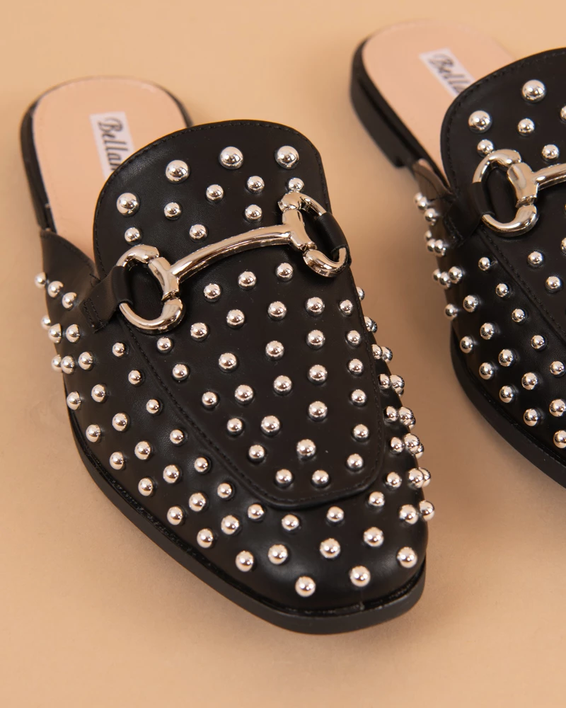 Mules clous