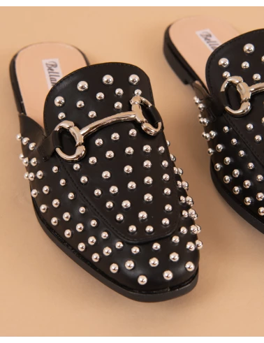Mules clous