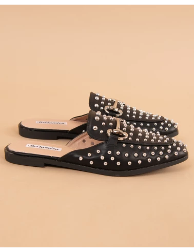 Mules clous