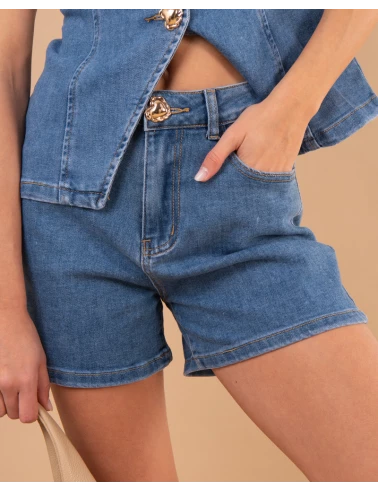 Short bouton