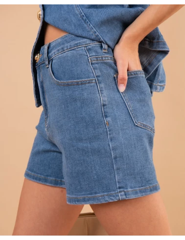 Short bouton