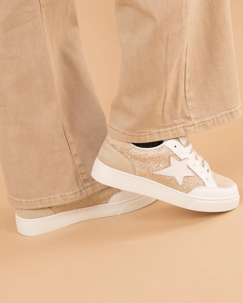 Baskets étoile dorée