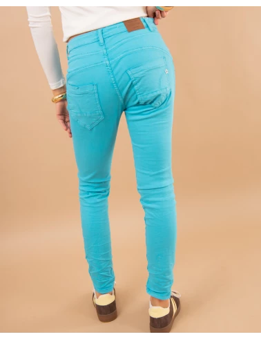 Jean boyfriend couleur