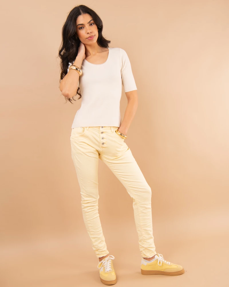 Jean boyfriend couleur