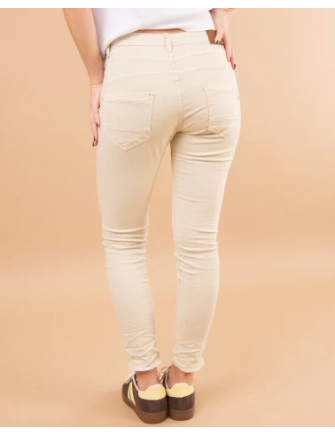 Jean boyfriend couleur