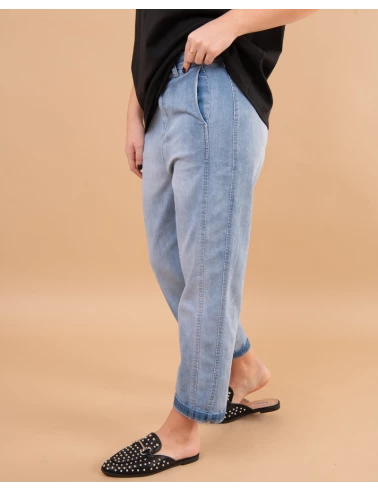 Slouchy