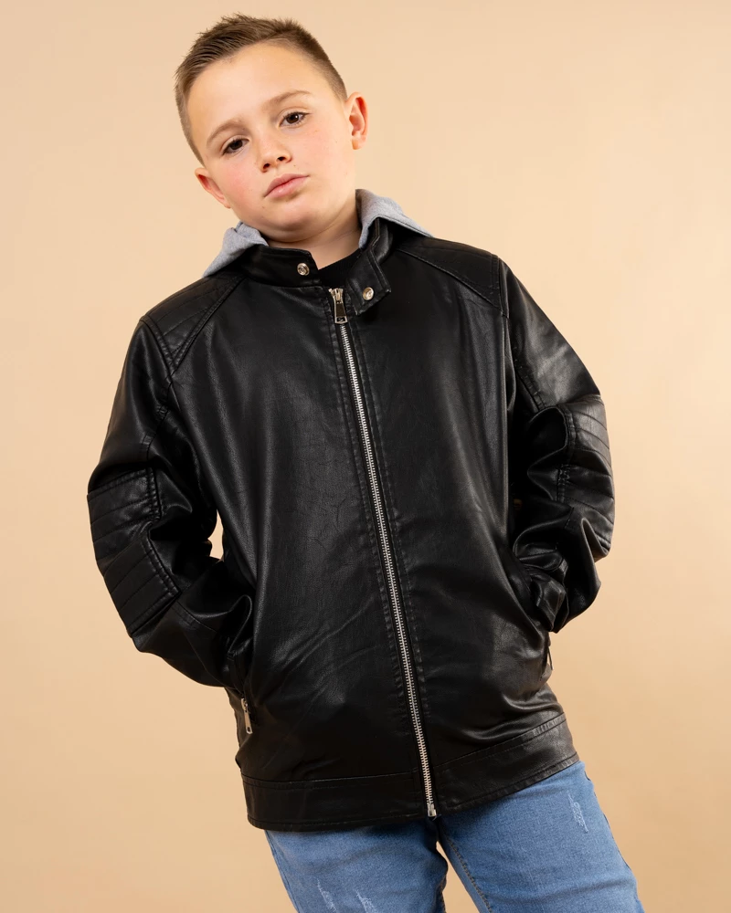 Veste simili