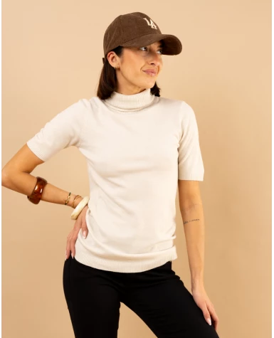 Pull col roulé manches courtes