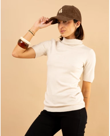 Pull col roulé manches courtes