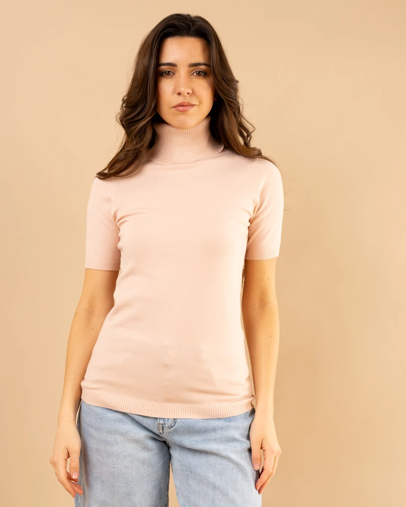 Pull col roulé manches courtes