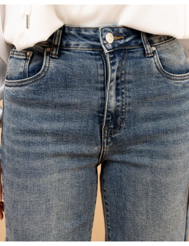 Jean large dirty