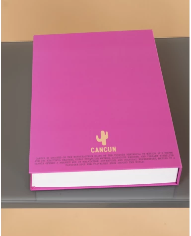 Livre décoratif