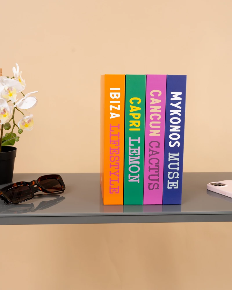 Livre décoratif