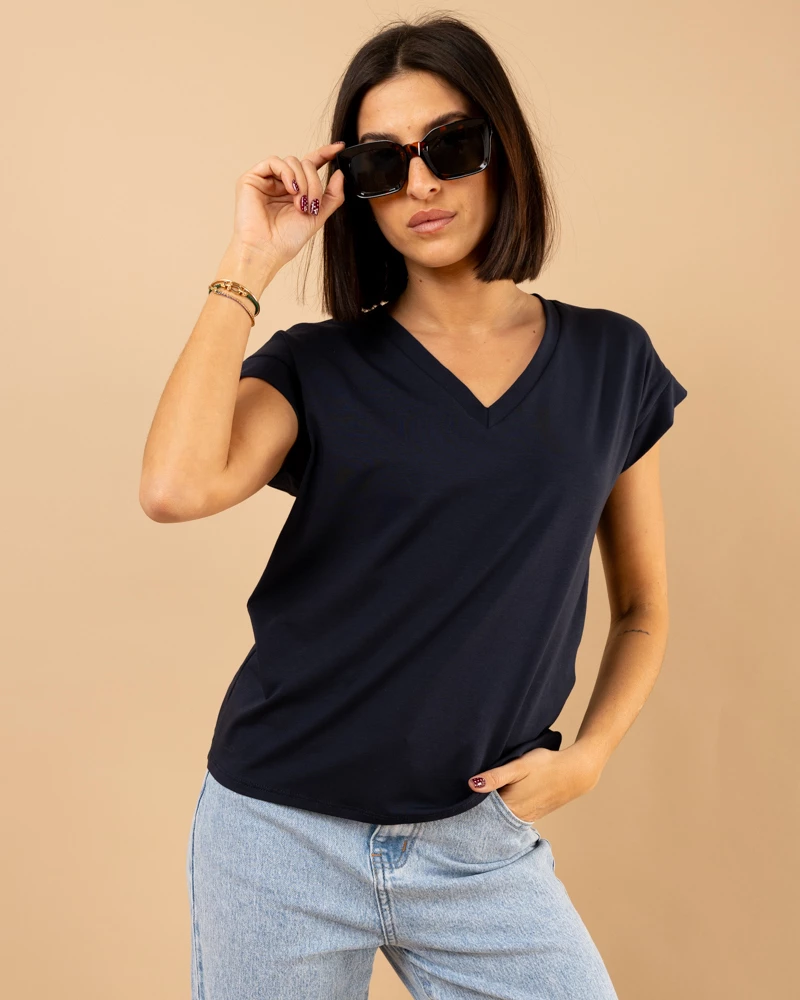 T-shirt col en v