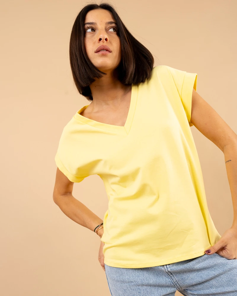 T-shirt col en v