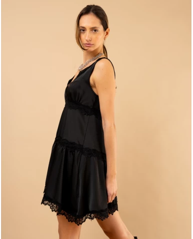 Robe dentelle