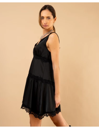 Robe dentelle