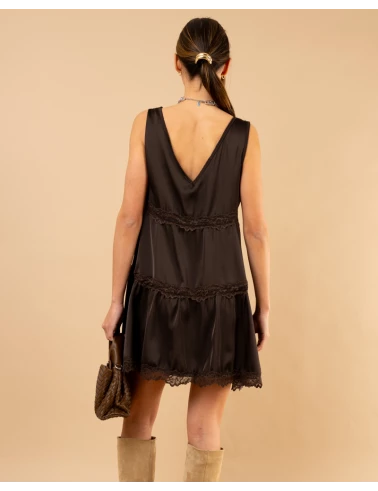 Robe dentelle