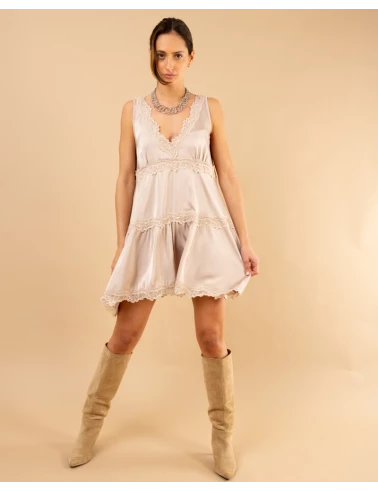 Robe dentelle