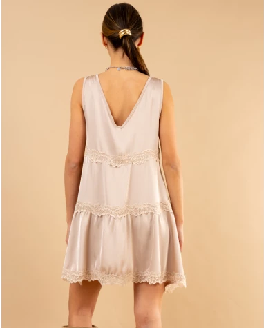 Robe dentelle