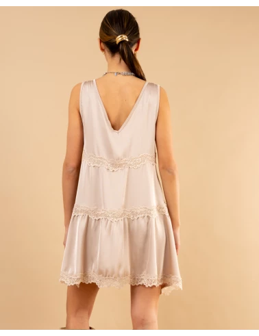 Robe dentelle