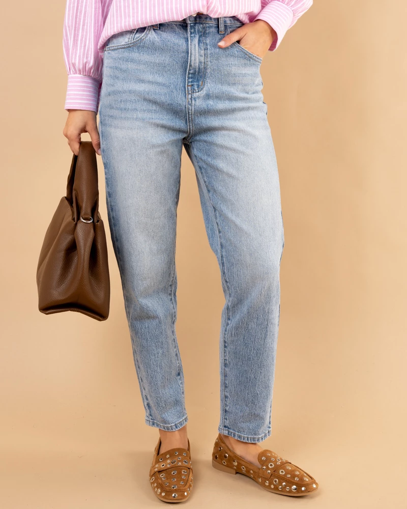 Jean mom