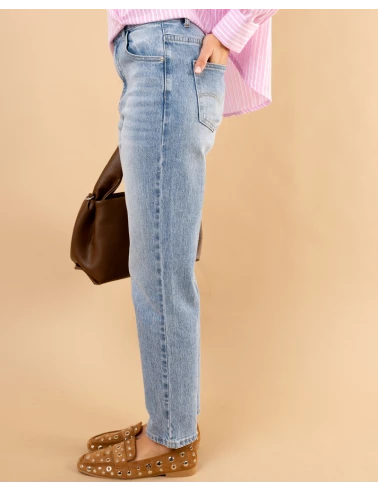 Jean mom