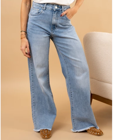 Jean large dirty