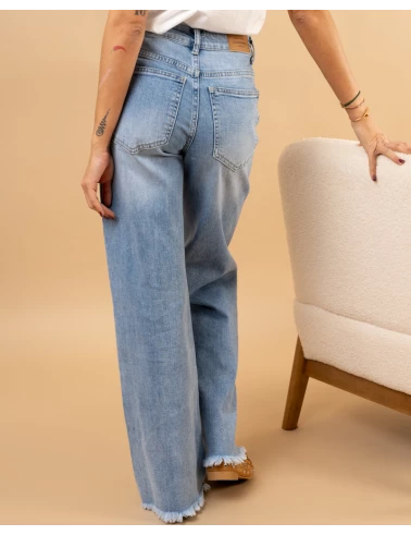 Jean large dirty