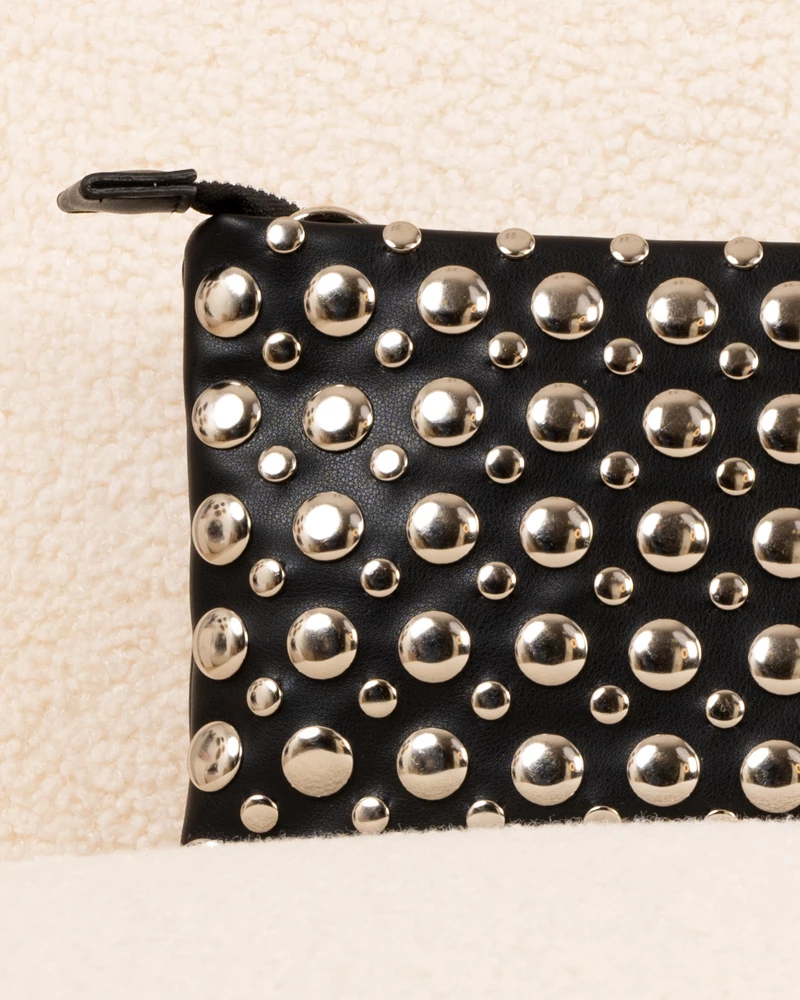 Pochette clous