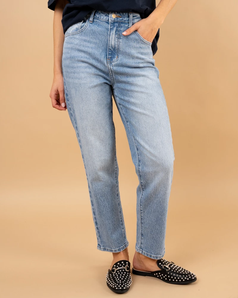 Jean mom