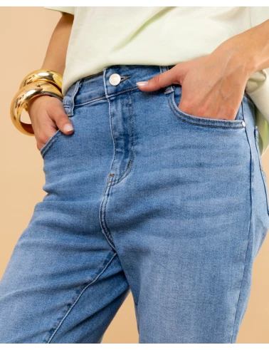 Jean Mom