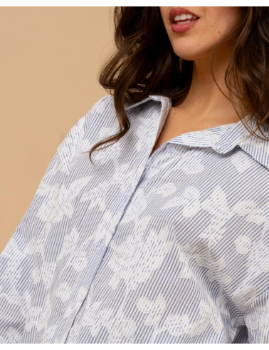 Chemise fleurs brodées