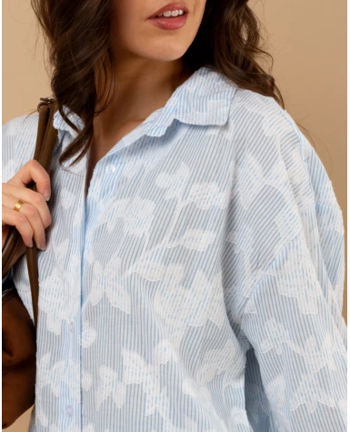 Chemise fleurs brodées