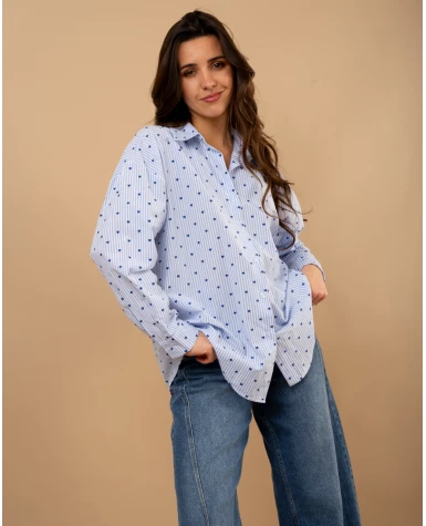 Chemise coeurs brodés