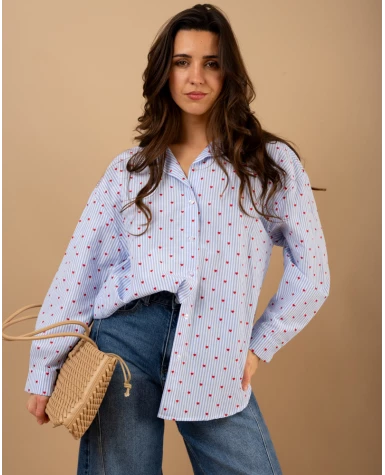 Chemise coeurs brodés