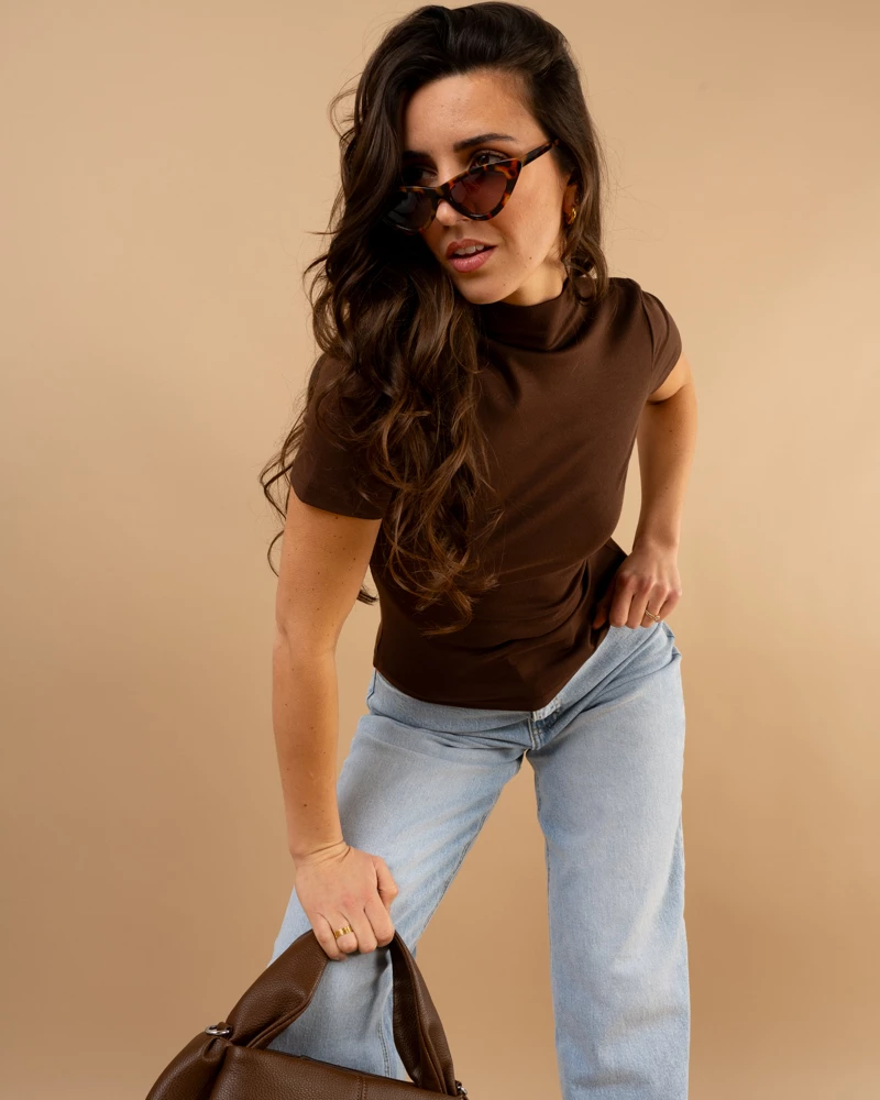 T-shirt col montant