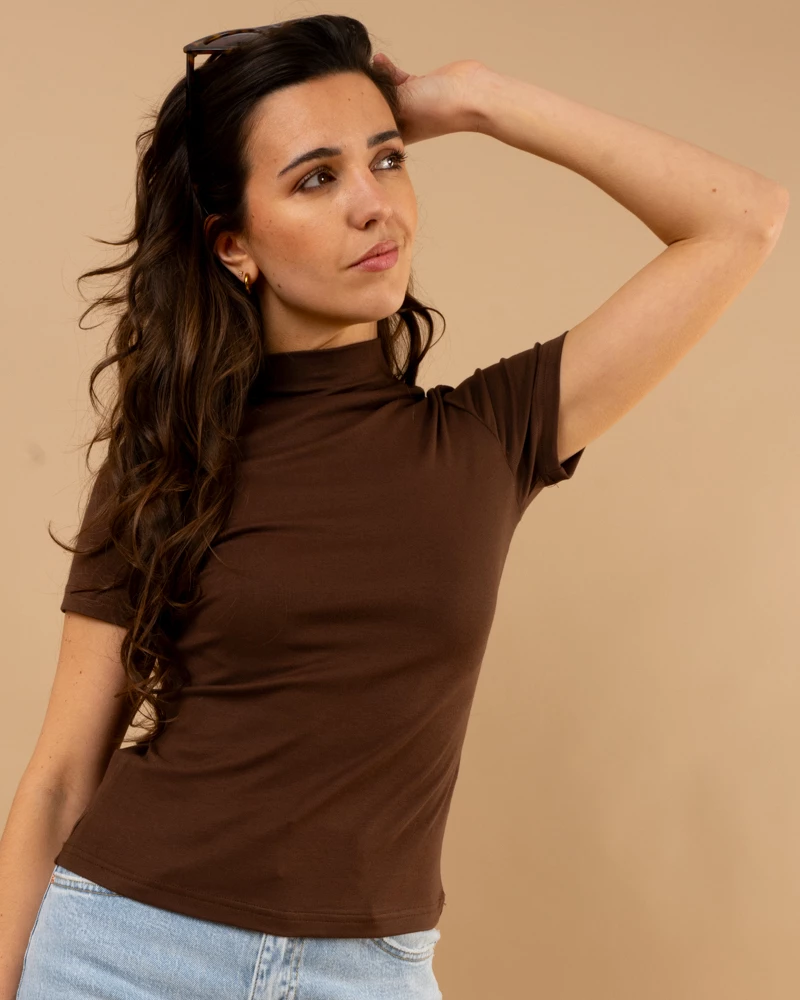 T-shirt col montant