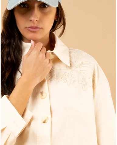 Chemise brodée