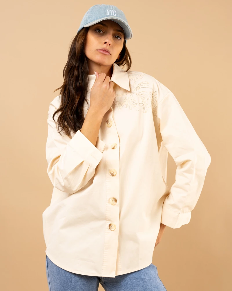 Chemise brodée