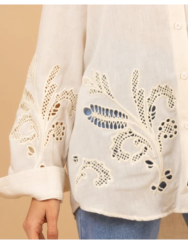 Chemise broderies