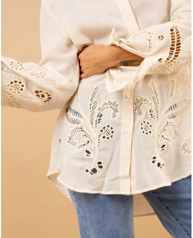 Chemise broderies Chemise broderies