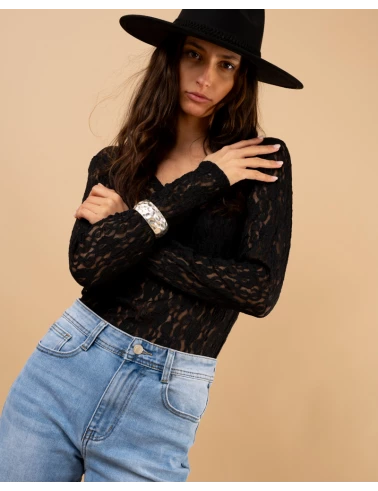 Top v dentelle