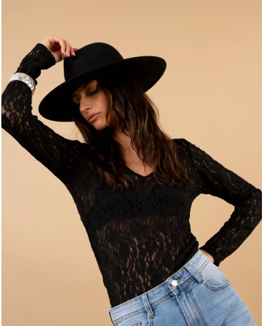 Top v dentelle