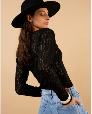 Top v dentelle
