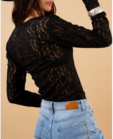 Top v dentelle